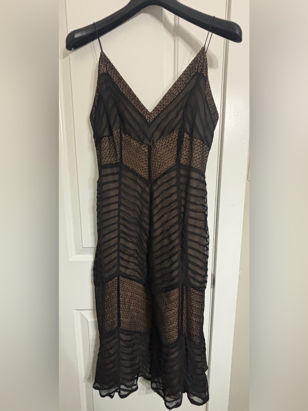 CARMEN MARC VALVO SIGNATURE Sheer Layered V-Neck Slip Dress Black & Nude Size 6